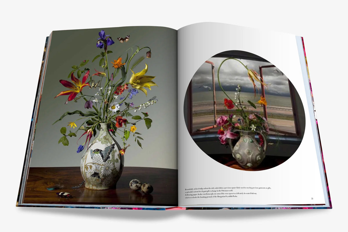 FLOWERS: ART & BOUQUETS