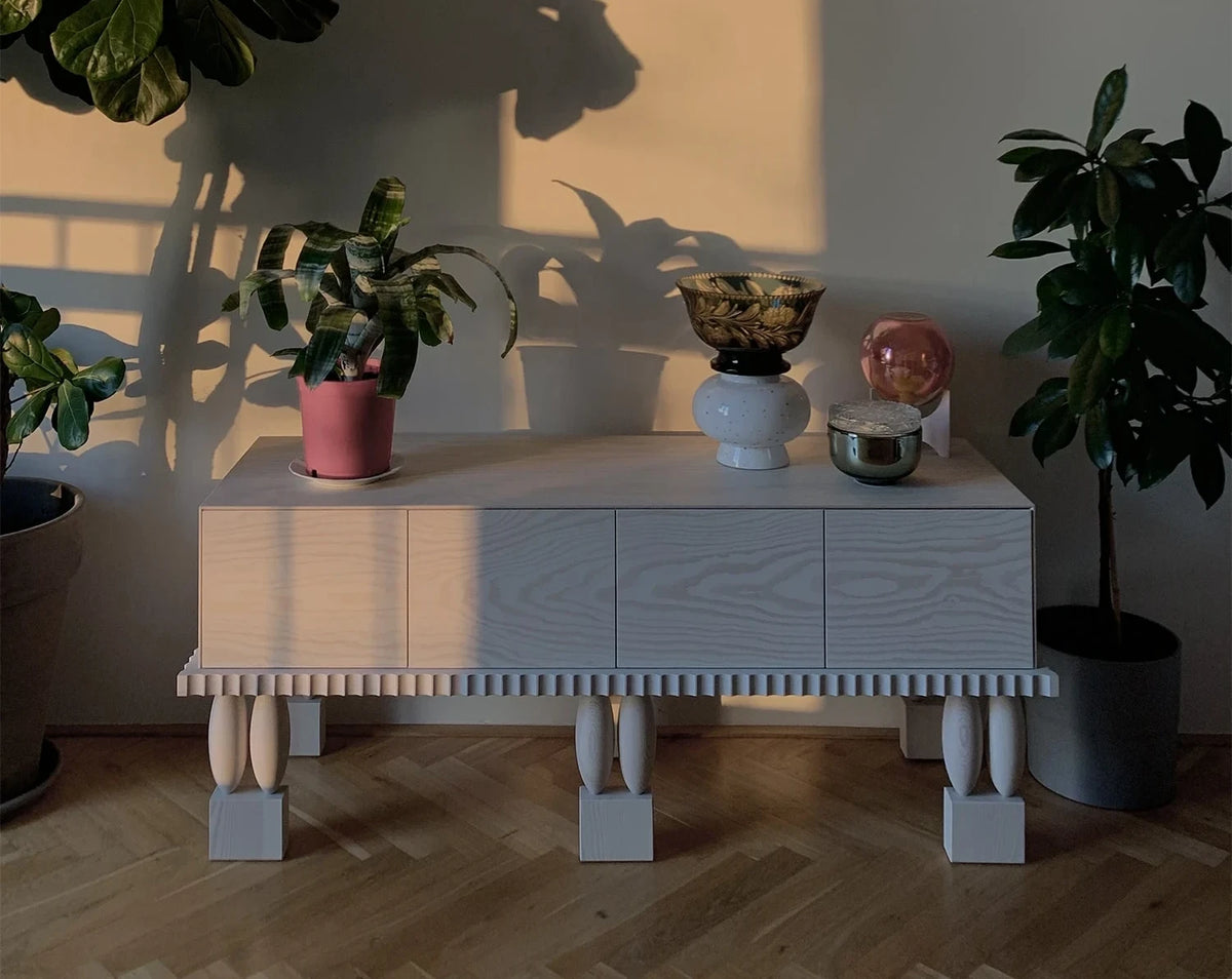 Noveau LCI4 commode
