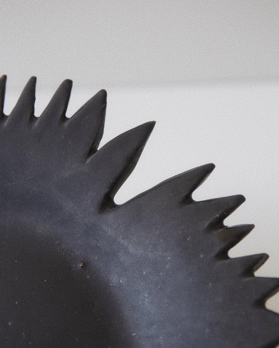 Black sun plate
