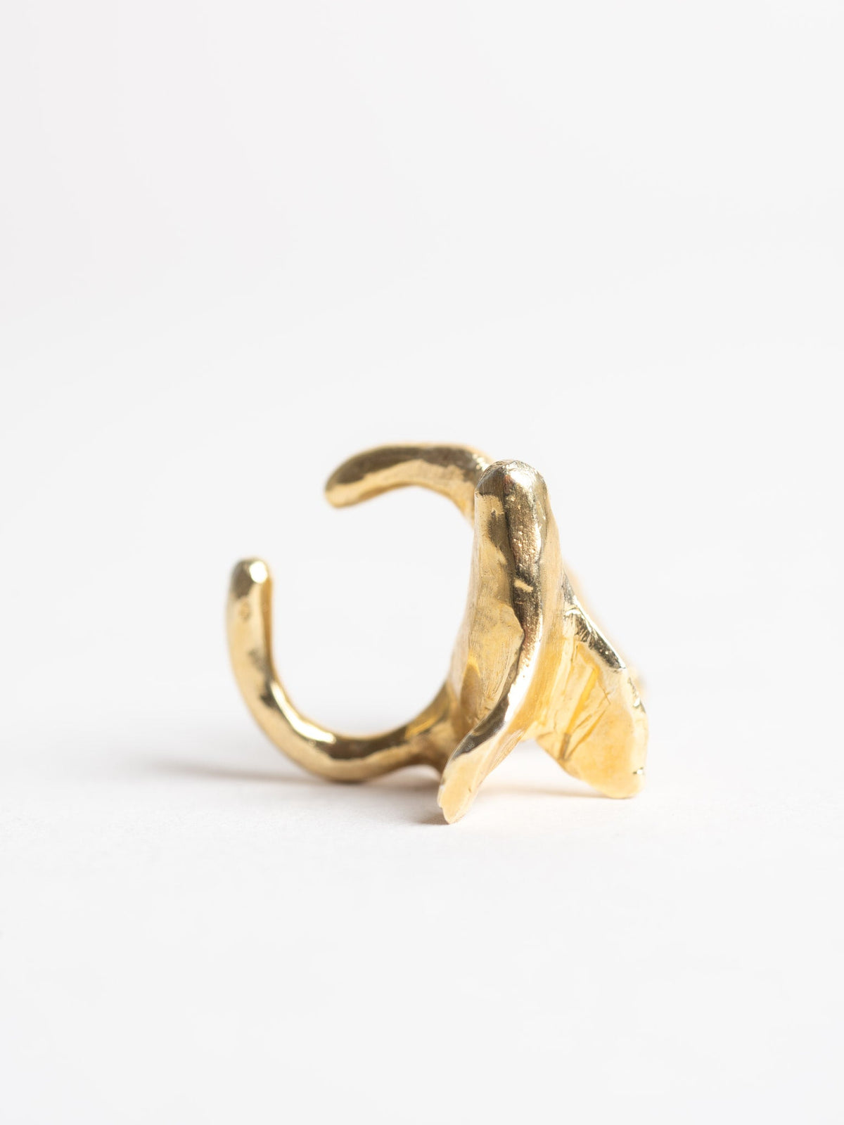 Květina ear cuff