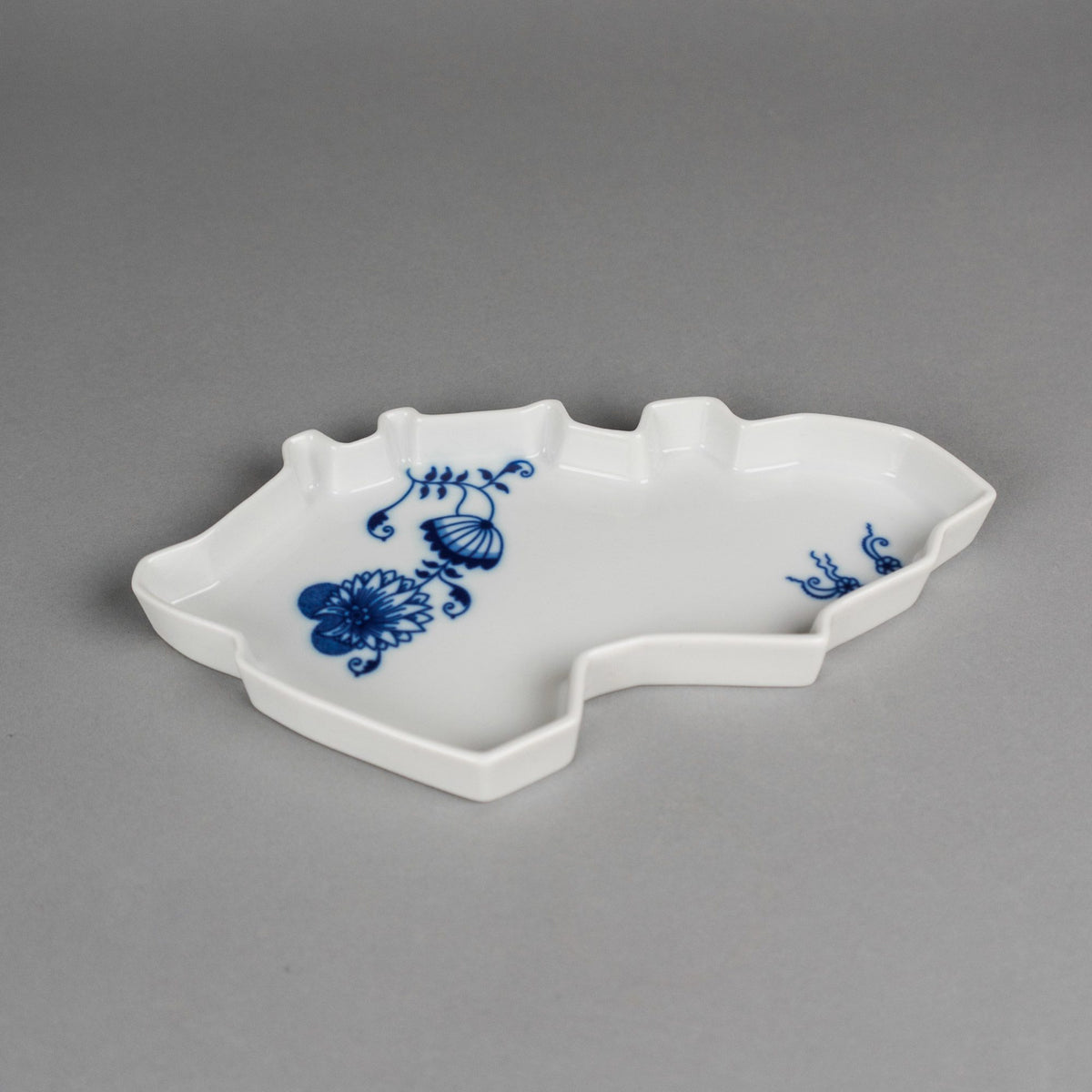 Republic tray