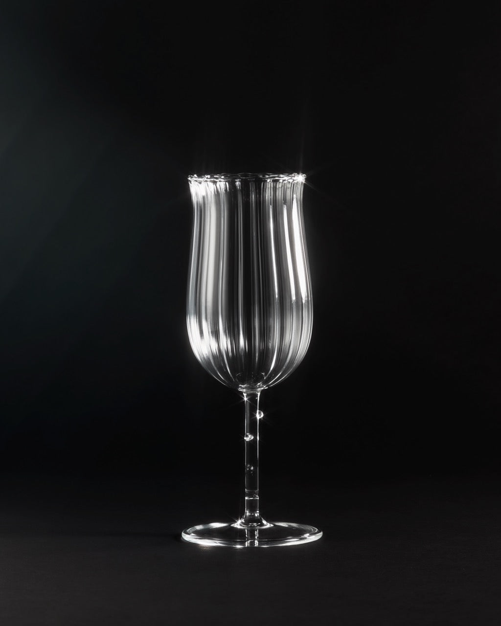 Tulip sklenice na víno (set 4 ks)