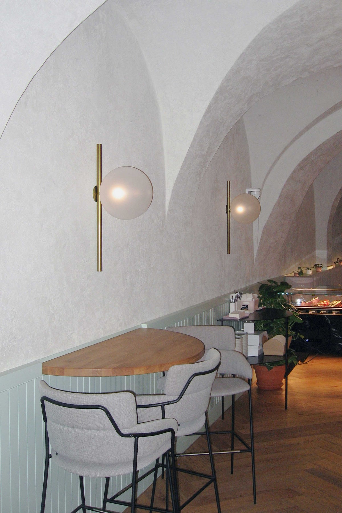 Luna wall light